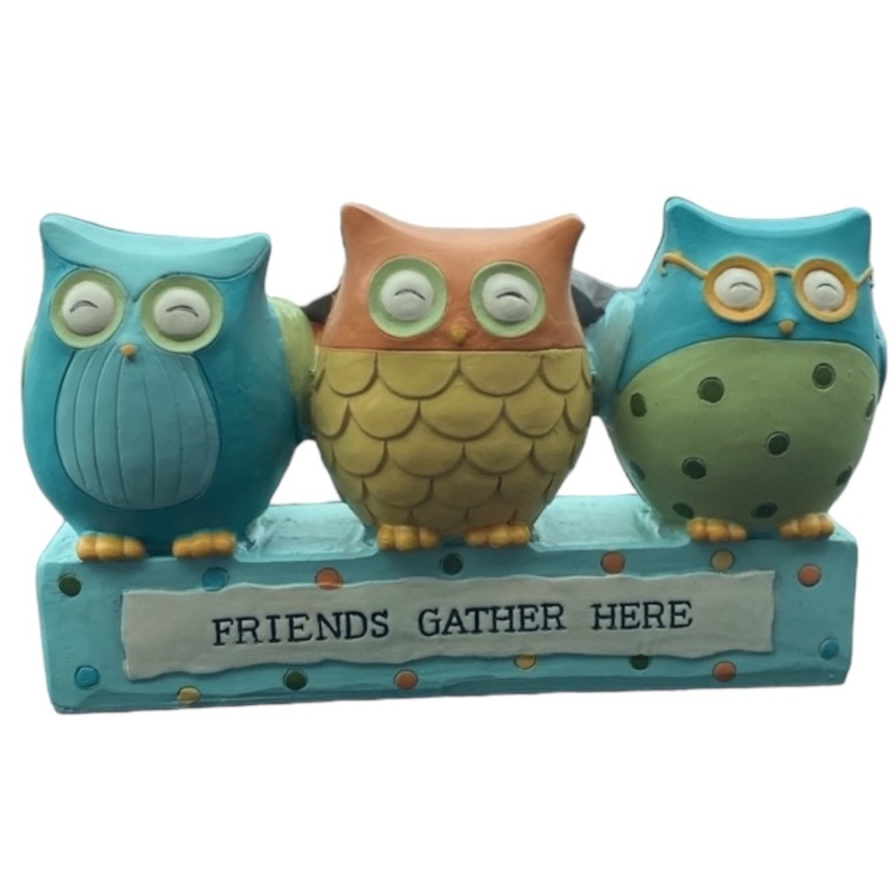 Blossom Bucket 3 Owl Friend Figure